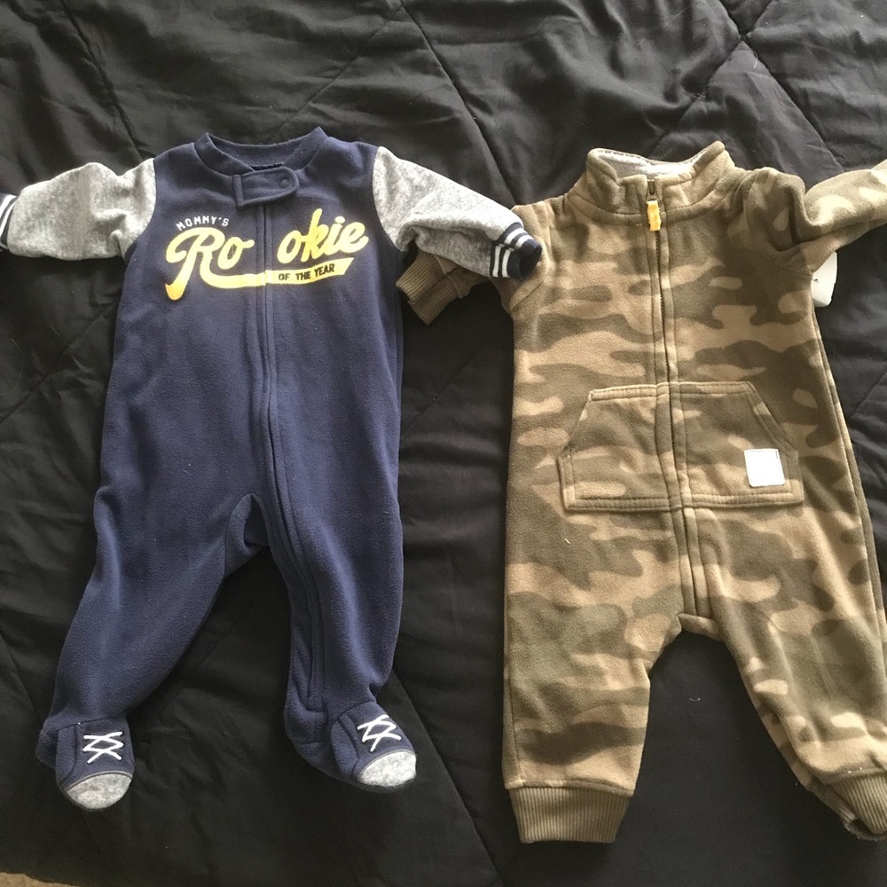 Carters 3 month fleece onesie lot of 2